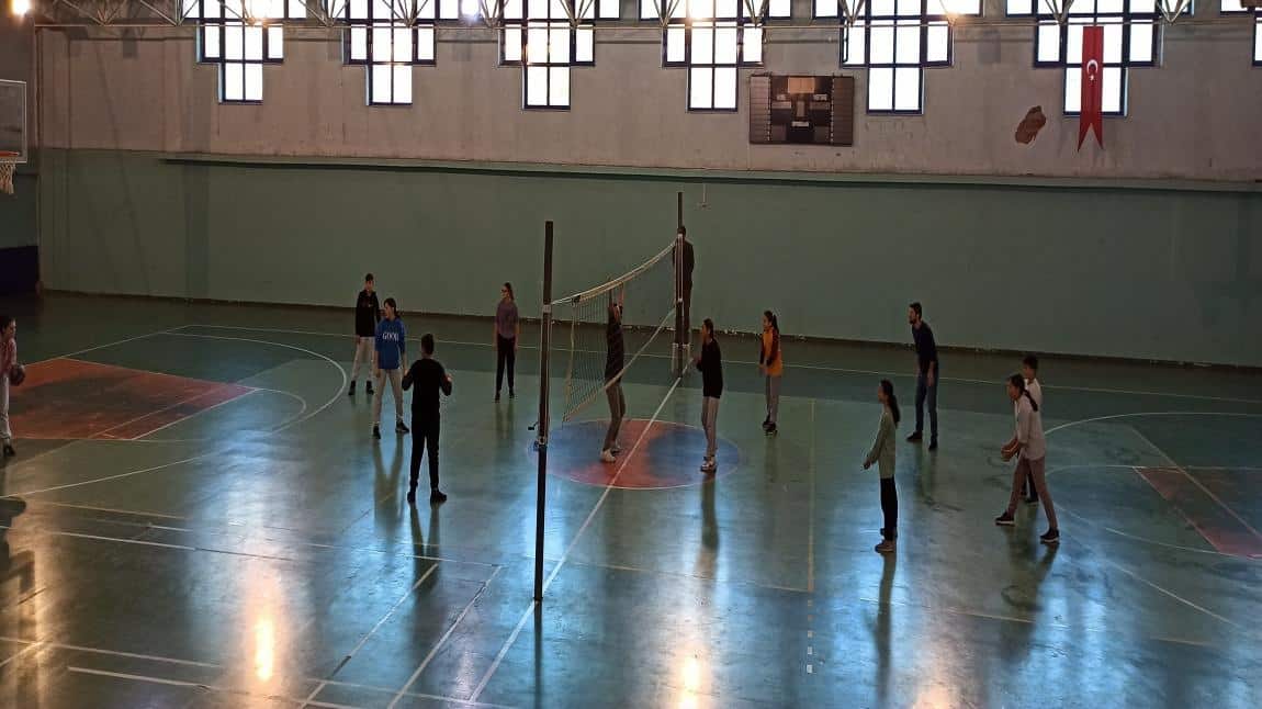 Öğle Arası Mini Voleybol Turnuvası